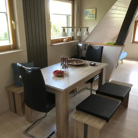 Appartement Ferienwohnungen Am Rohrbacher Hof *